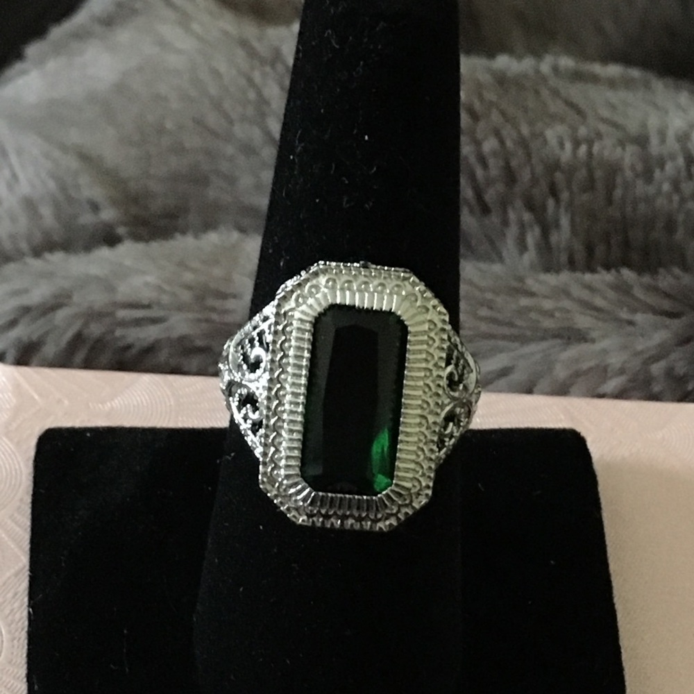 Sterling Silver Emerald Gemstone Ring - image 6